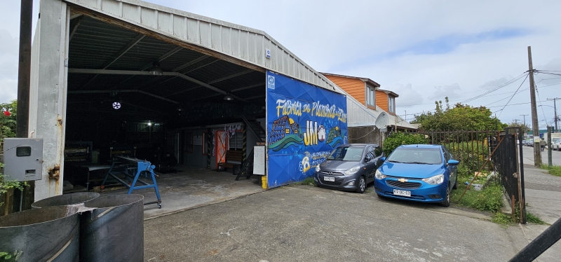 Galpón comercial con terreno